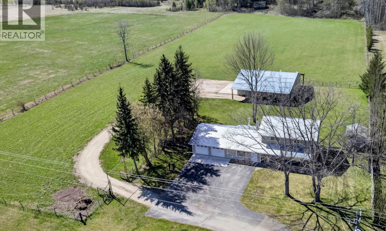 985 N Old Thompson Highway
