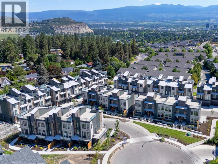131-1455 Cara Glen Court, Kelowna, BC, V1V 3B8