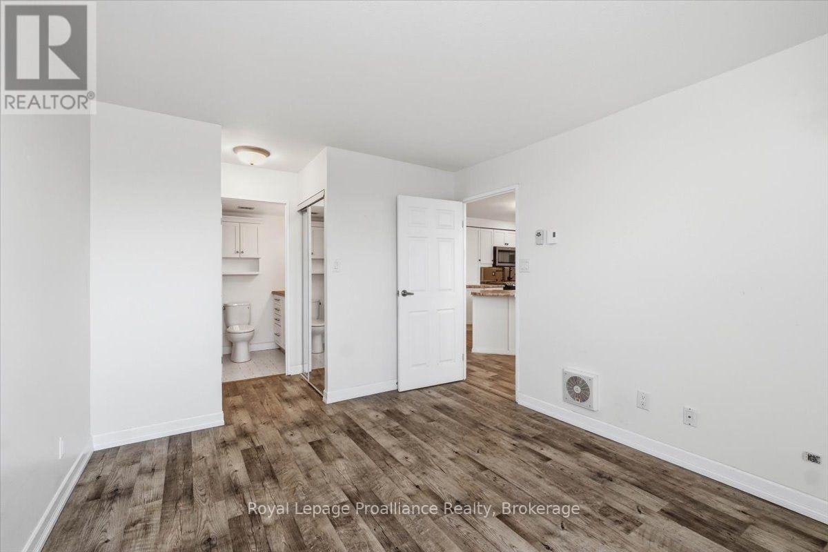 504-350 Front Street, Belleville, ON, K8N 5M5 - 10