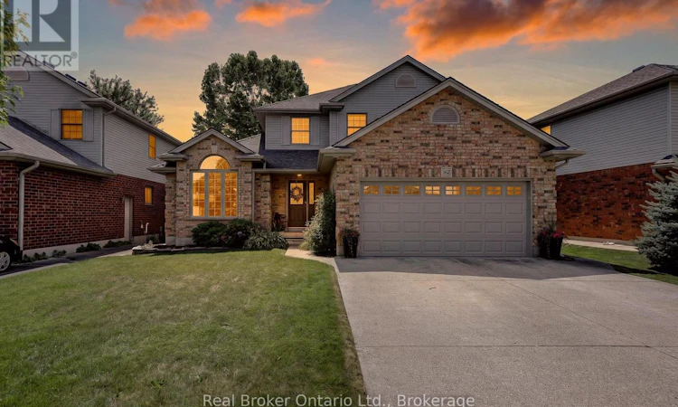 162 Kingfisher Avenue