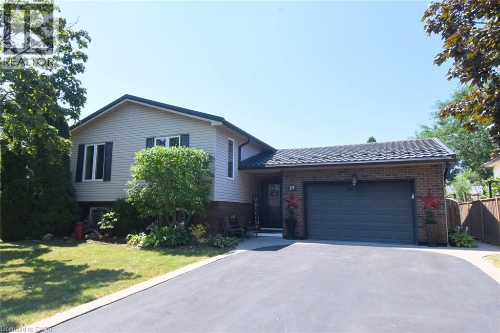 24 Buchanan Drive, Cayuga, ON, N3W 1H1