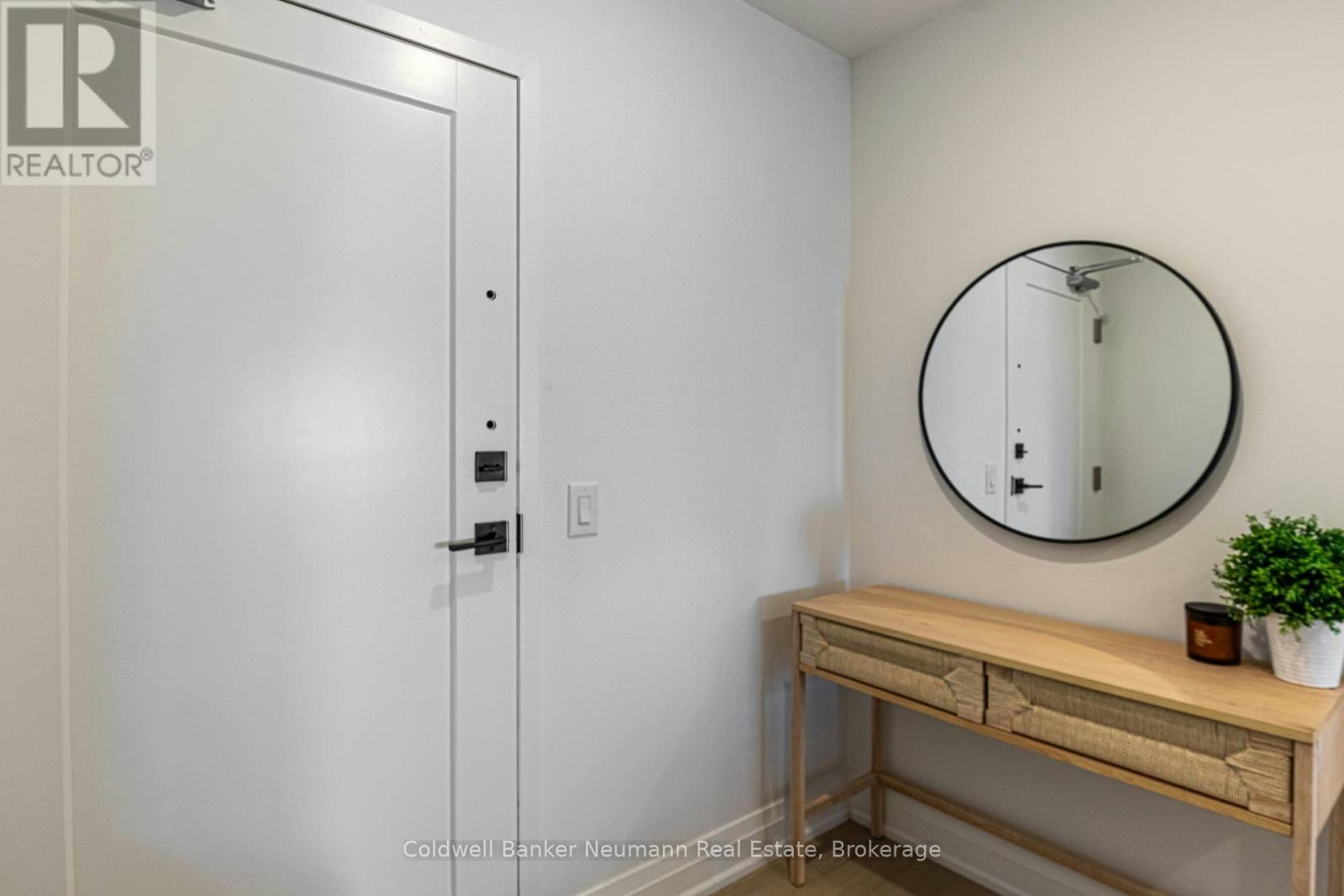 1206-71 Wyndham Street S, Guelph, ON, N1E 0T7 - 2
