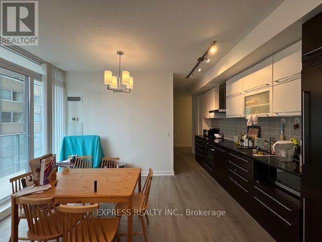 912 BR 2-770 Bay Street, Toronto, ON, M5G 0A6 - 6