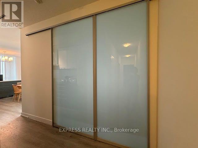 912 BR 2-770 Bay Street, Toronto, ON, M5G 0A6 - 14