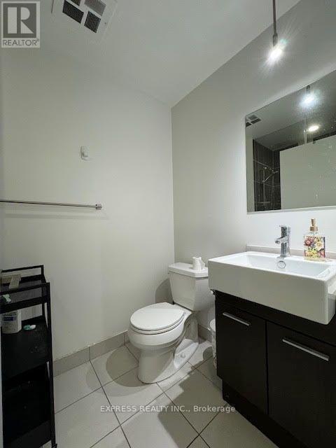 912 BR 2-770 Bay Street, Toronto, ON, M5G 0A6 - 9