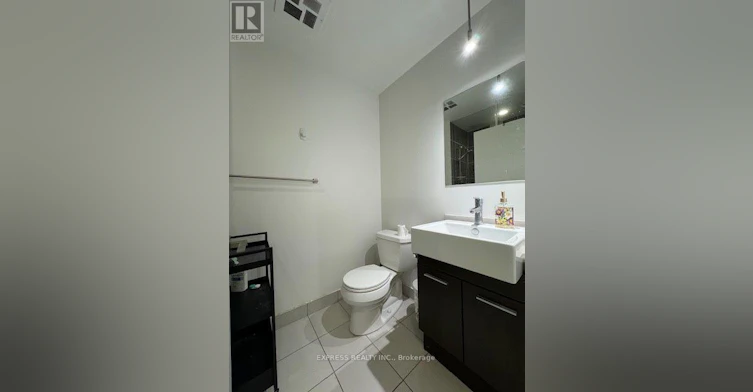 912 BR 2-770 Bay Street, Toronto, ON, M5G 0A6 - 9