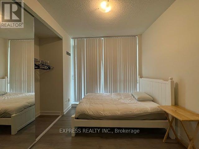 912 BR 2-770 Bay Street, Toronto, ON, M5G 0A6 - 12