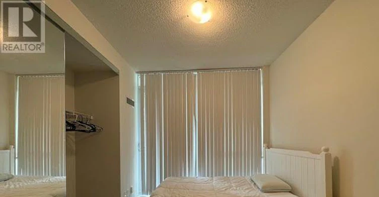 912 BR 2-770 Bay Street, Toronto, ON, M5G 0A6 - 12