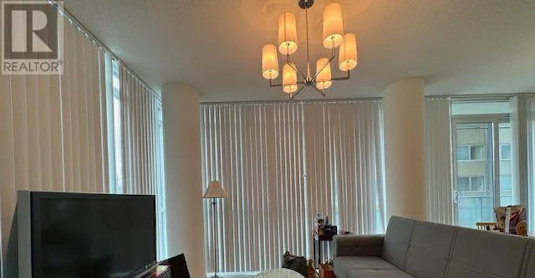 912 BR 2-770 Bay Street, Toronto, ON, M5G 0A6 - 16