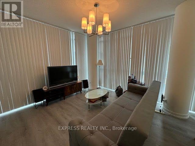 912 BR 2-770 Bay Street, Toronto, ON, M5G 0A6 - 18