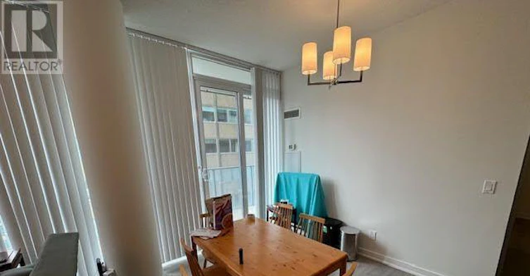 912 BR 2-770 Bay Street, Toronto, ON, M5G 0A6 - 7