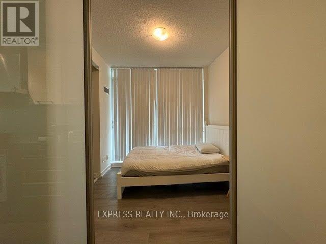 912 BR 2-770 Bay Street, Toronto, ON, M5G 0A6 - 11