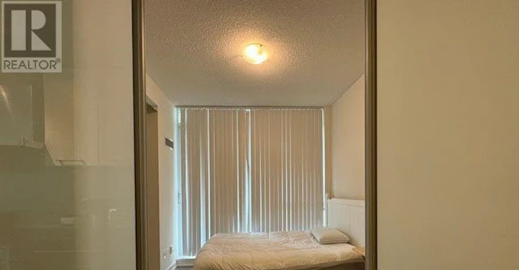 912 BR 2-770 Bay Street, Toronto, ON, M5G 0A6 - 11