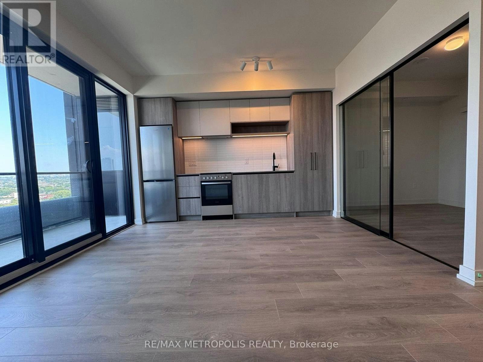 1418-181 Sterling Road, Toronto, ON, M6R 2B2 - 7