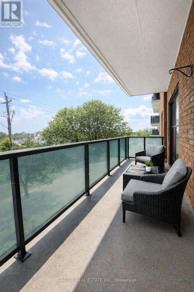 207-1780 Lawrence Avenue E, Toronto, ON, M1R 2Y2 - 4