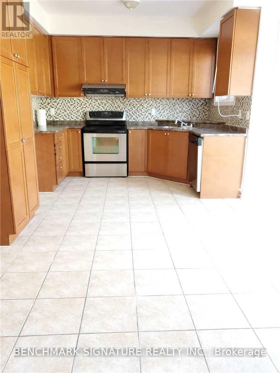 267 Hammersly Boulevard, Markham, ON, L6E 2E3 - 2