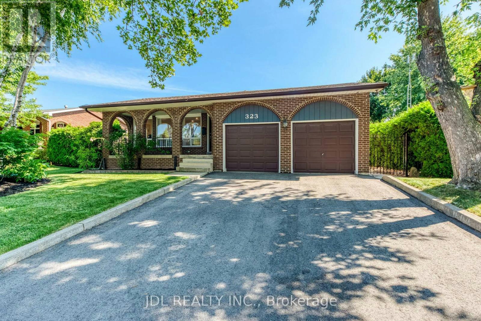 323 Warminster Drive S, Oakville, ON, L6L 4N1