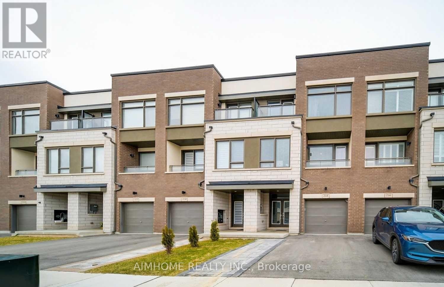 218 Wheat Boom Drive, Oakville, ON, L6H 0P4