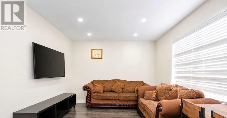 8 Topiary Lane, Brampton, ON, L7A 2K6 - 7
