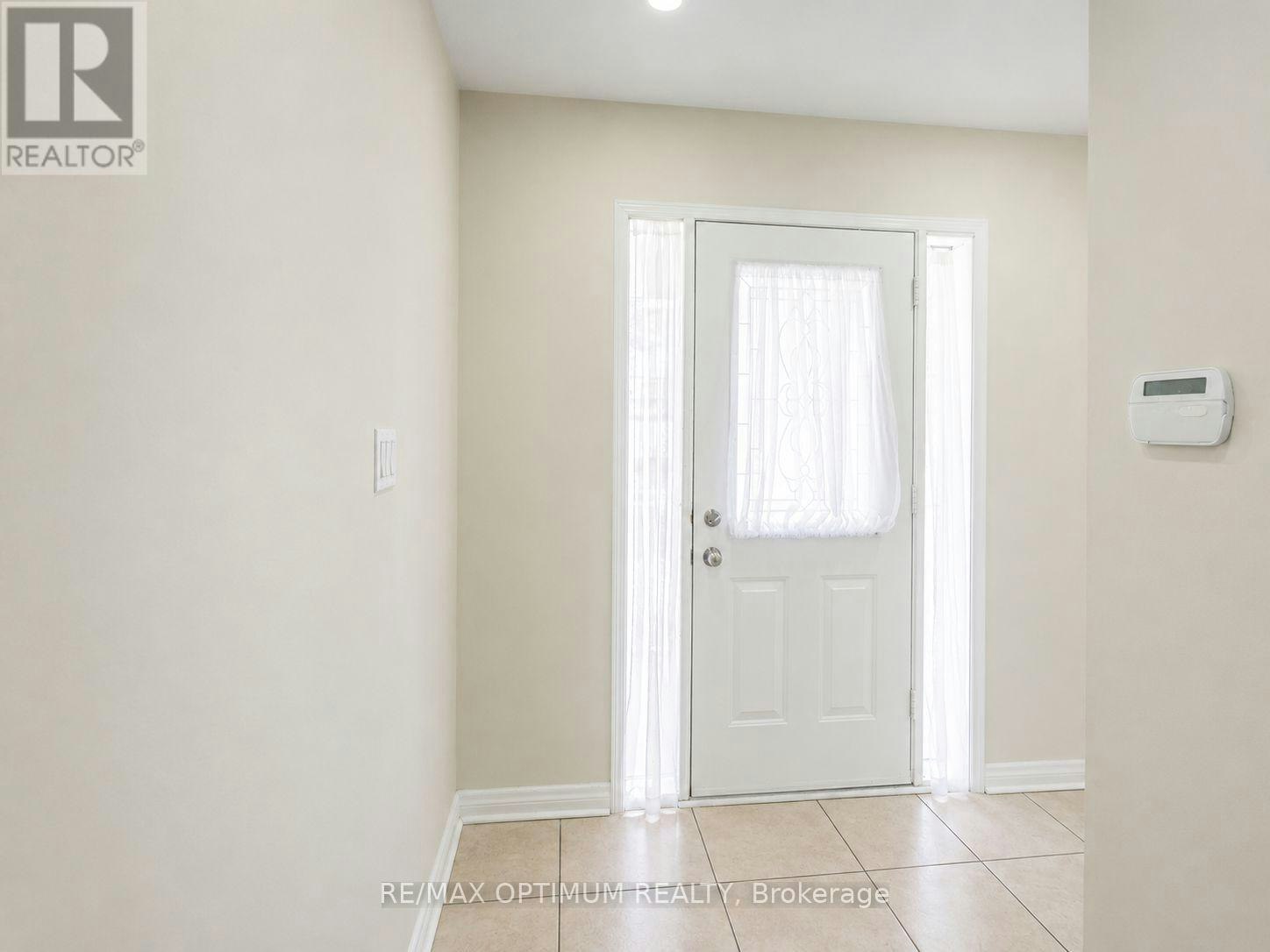 8 Topiary Lane, Brampton, ON, L7A 2K6 - 5