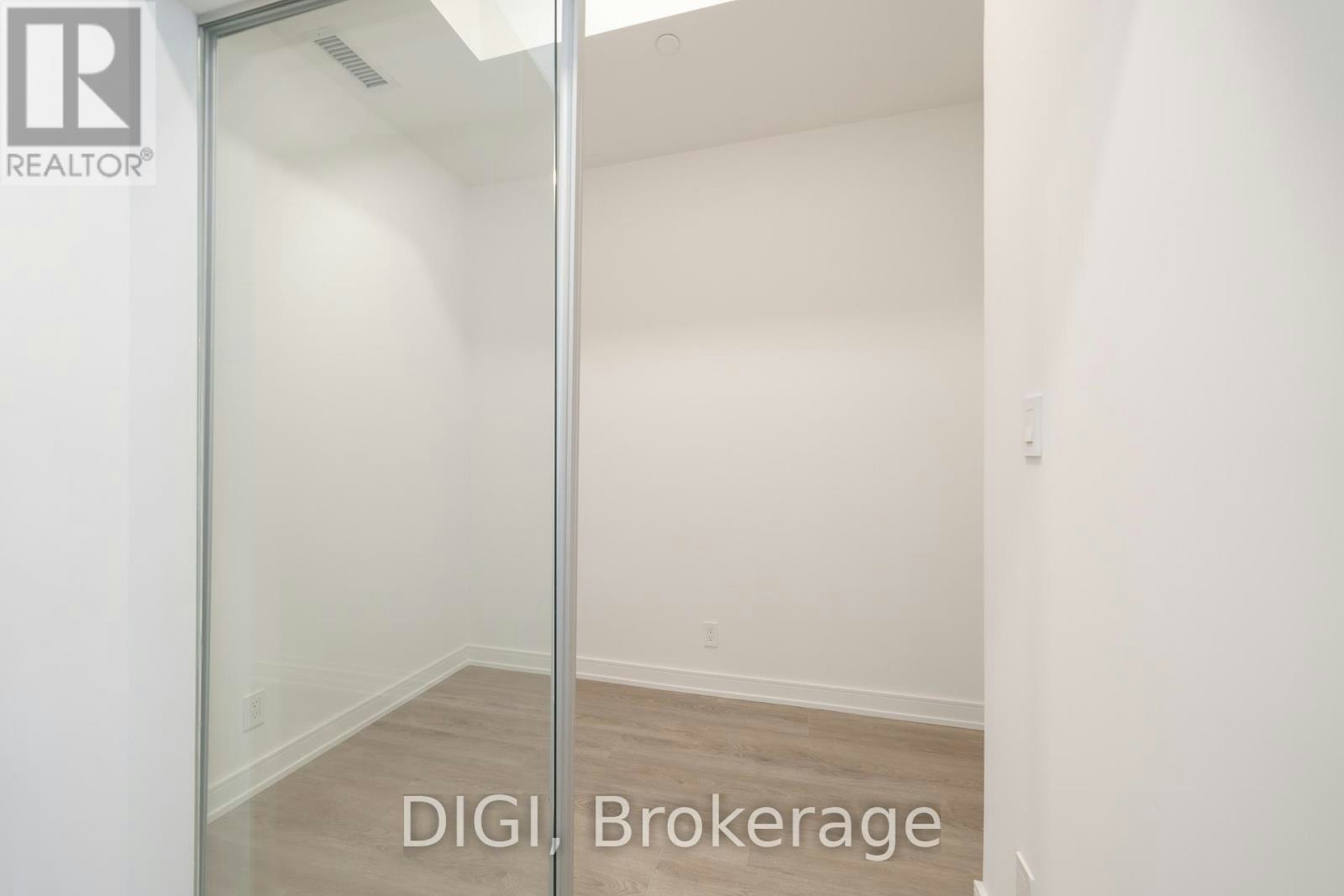 W426-485 Perth Avenue, Toronto, ON, M6N 0B9 - 22