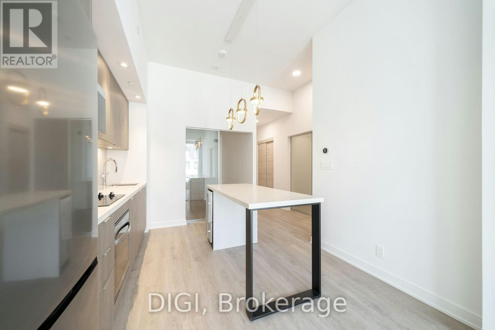 W426-485 Perth Avenue, Toronto, ON, M6N 0B9 - 4