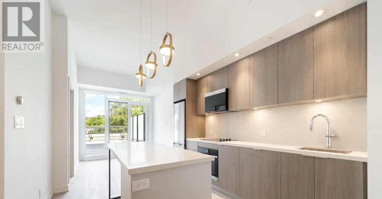 W426-485 Perth Avenue, Toronto, ON, M6N 0B9