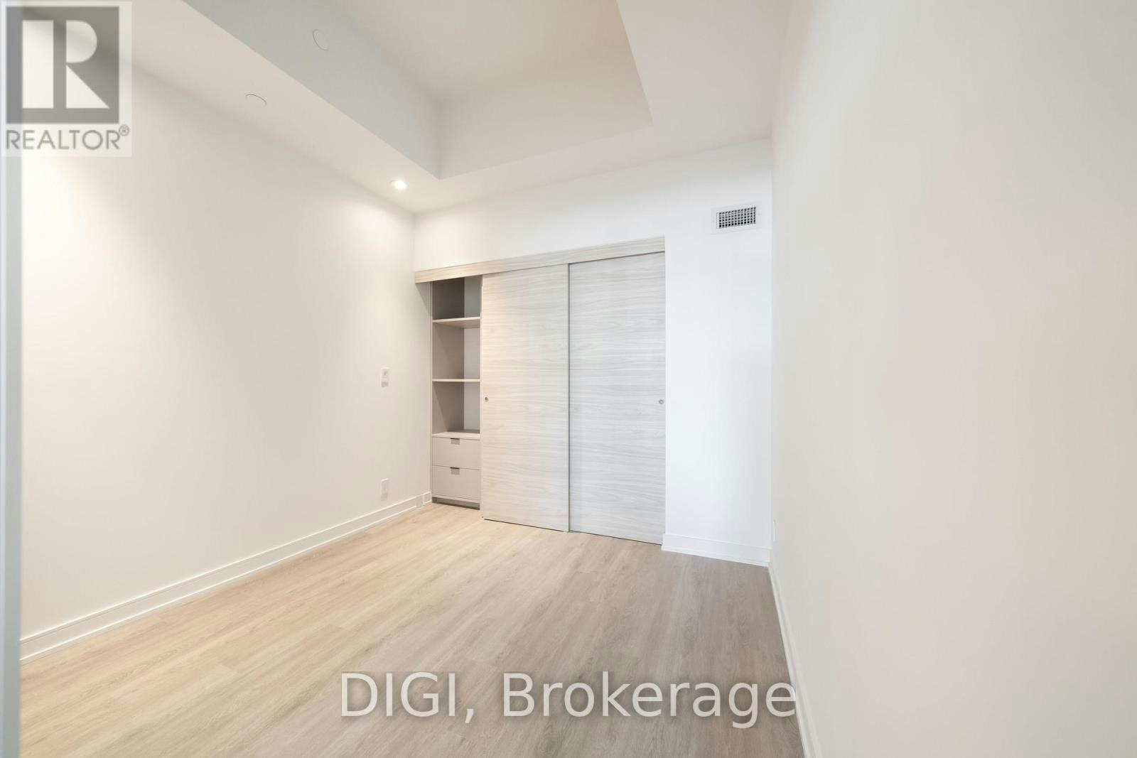 W426-485 Perth Avenue, Toronto, ON, M6N 0B9 - 18