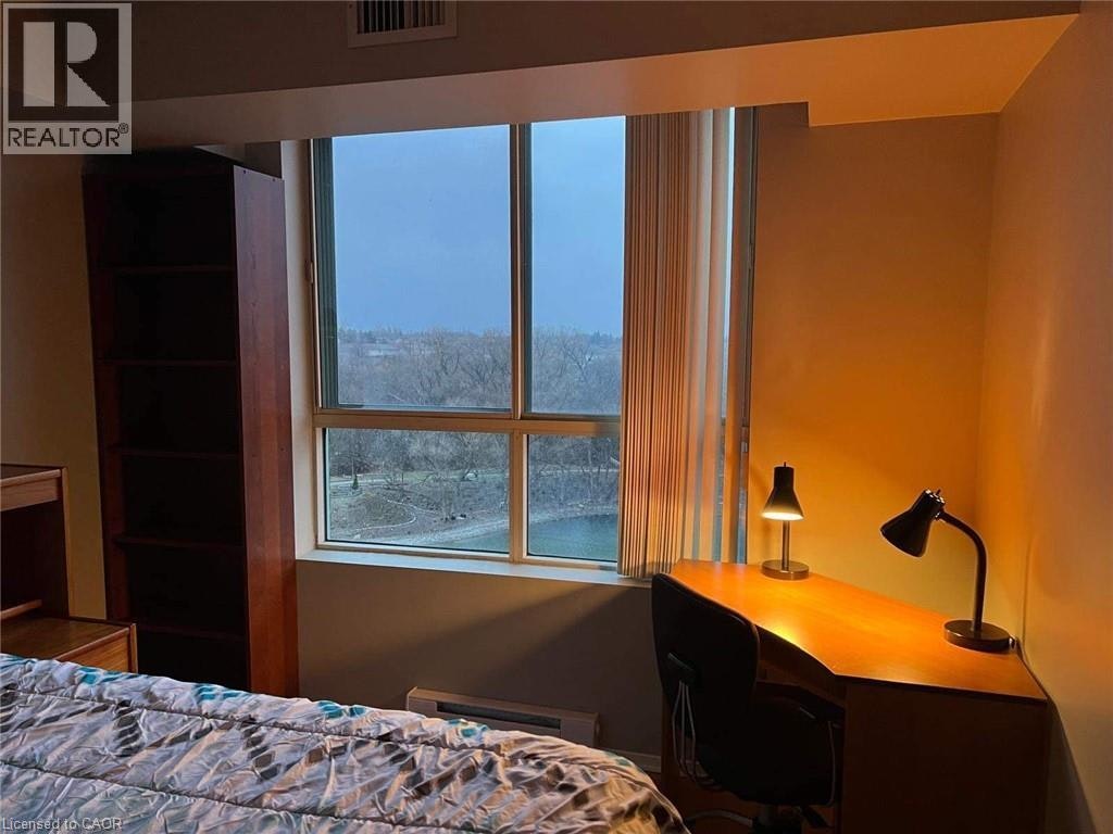PH3-30 Blue Springs Drive, Waterloo, ON, N2J 5T2 - 6