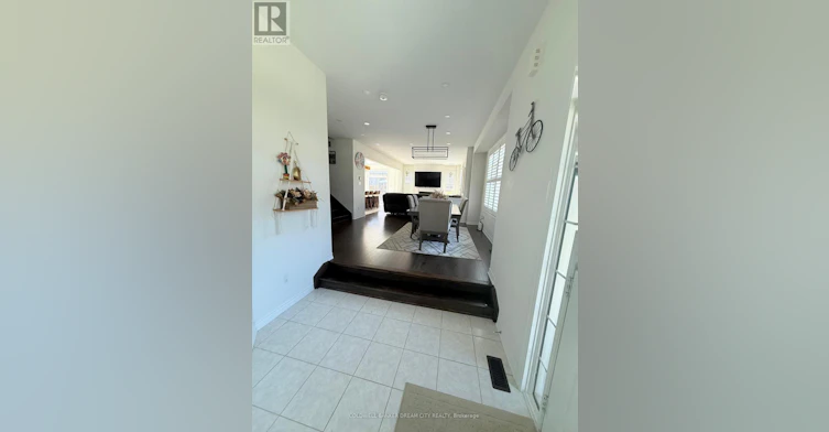 8 Moriarity Drive, Brant, ON, N3L 0K4 - 5