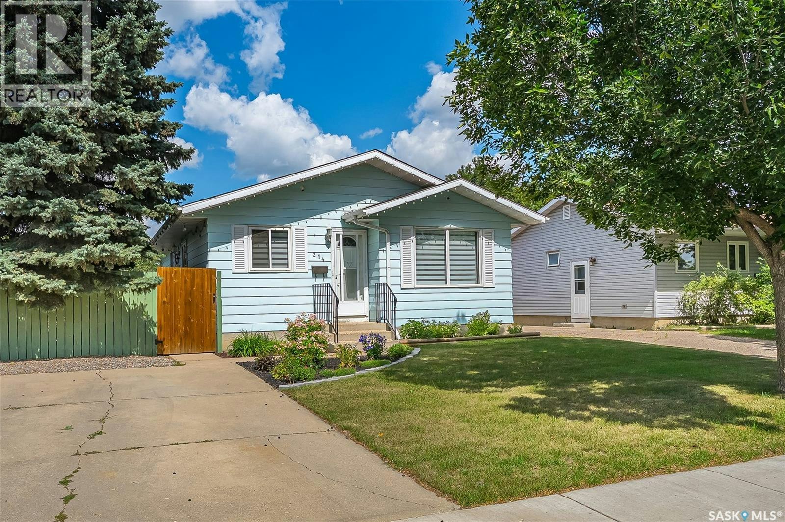 214 Michener Crescent, Saskatoon, SK, S7L 5Z1