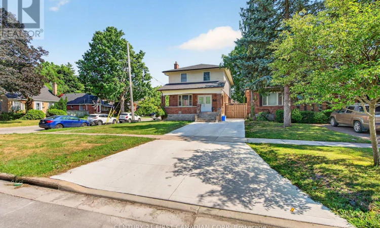 569 Cheapside Street