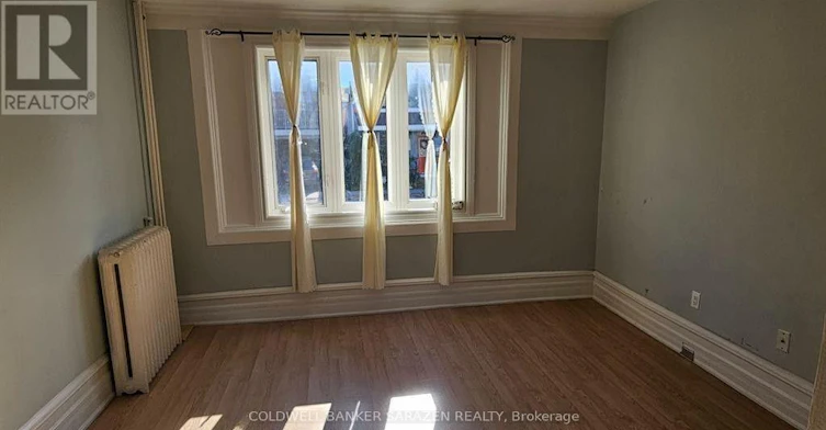 263 St Andrew Street, Ottawa, ON, K1N 5G8 - 4