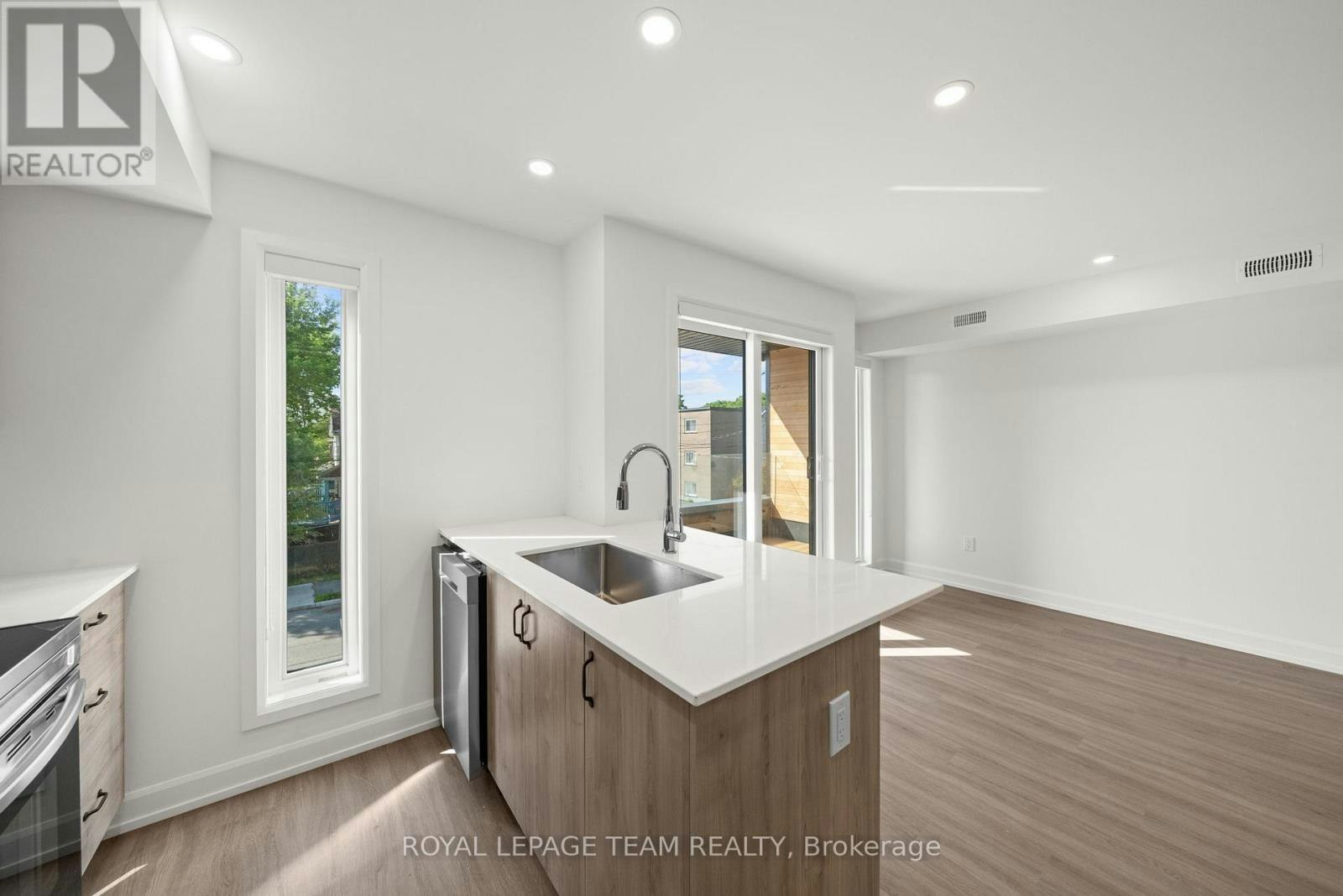 UPPER-1231 Shillington Avenue, Ottawa, ON, K1Z 7Z9 - 12