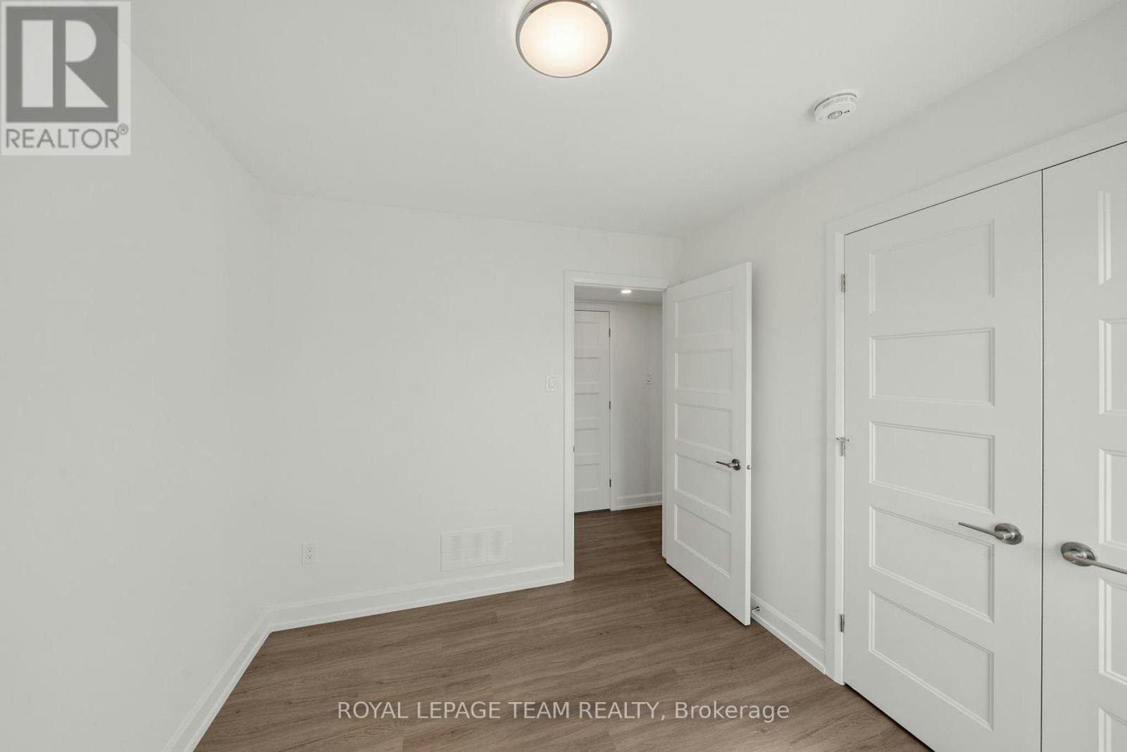 UPPER-1231 Shillington Avenue, Ottawa, ON, K1Z 7Z9 - 24
