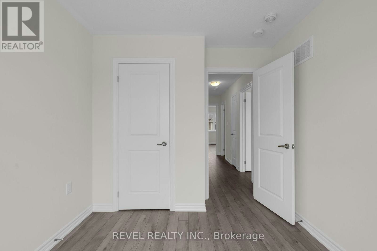 4 Rochester Drive, Barrie, ON, L9J 0J9 - 16