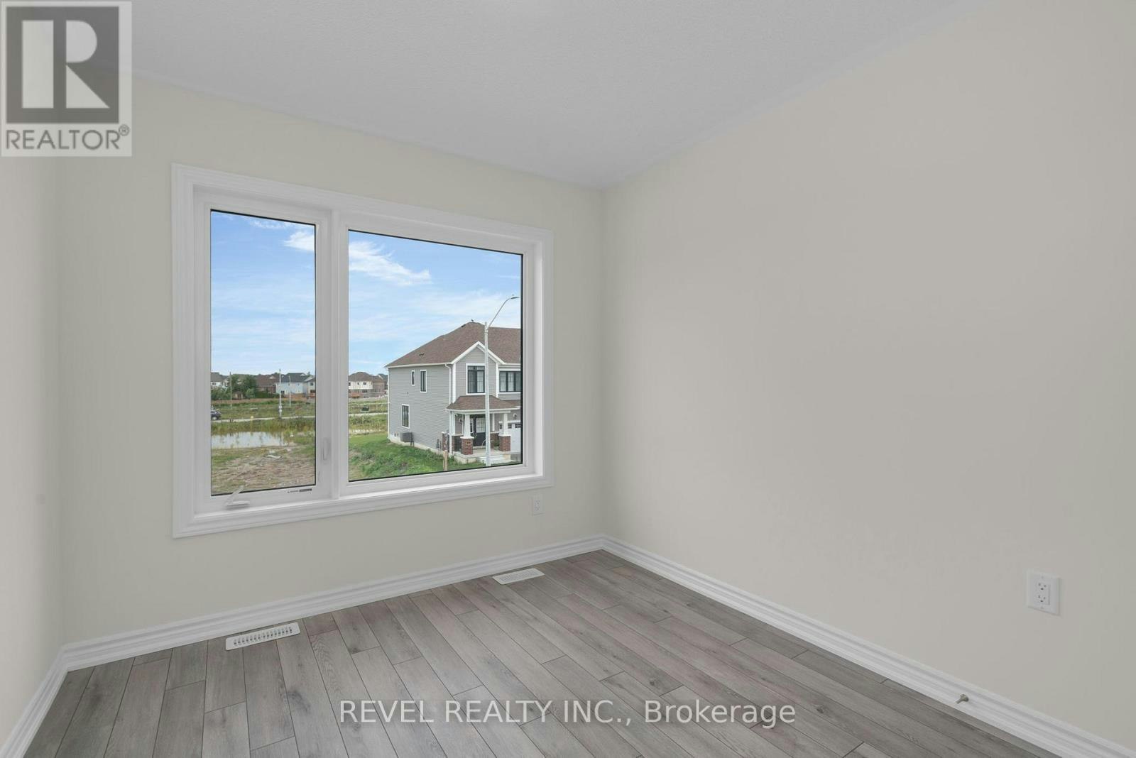 4 Rochester Drive, Barrie, ON, L9J 0J9 - 15