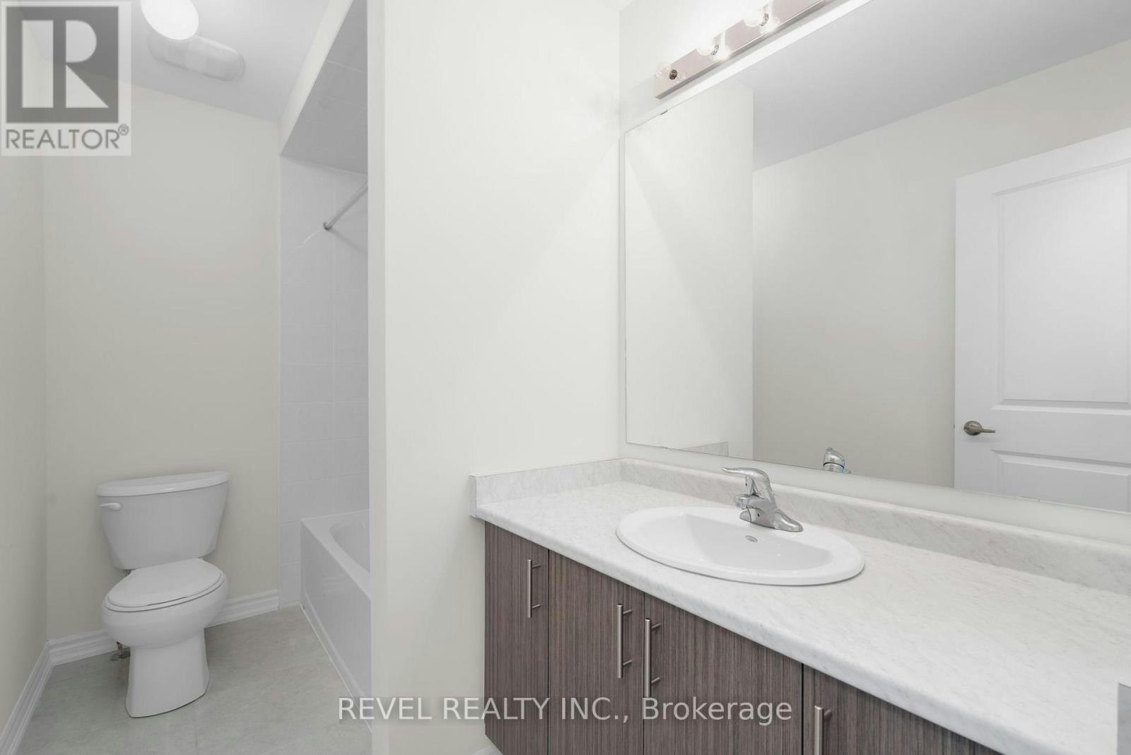 4 Rochester Drive, Barrie, ON, L9J 0J9 - 13