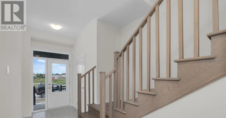 4 Rochester Drive, Barrie, ON, L9J 0J9 - 3