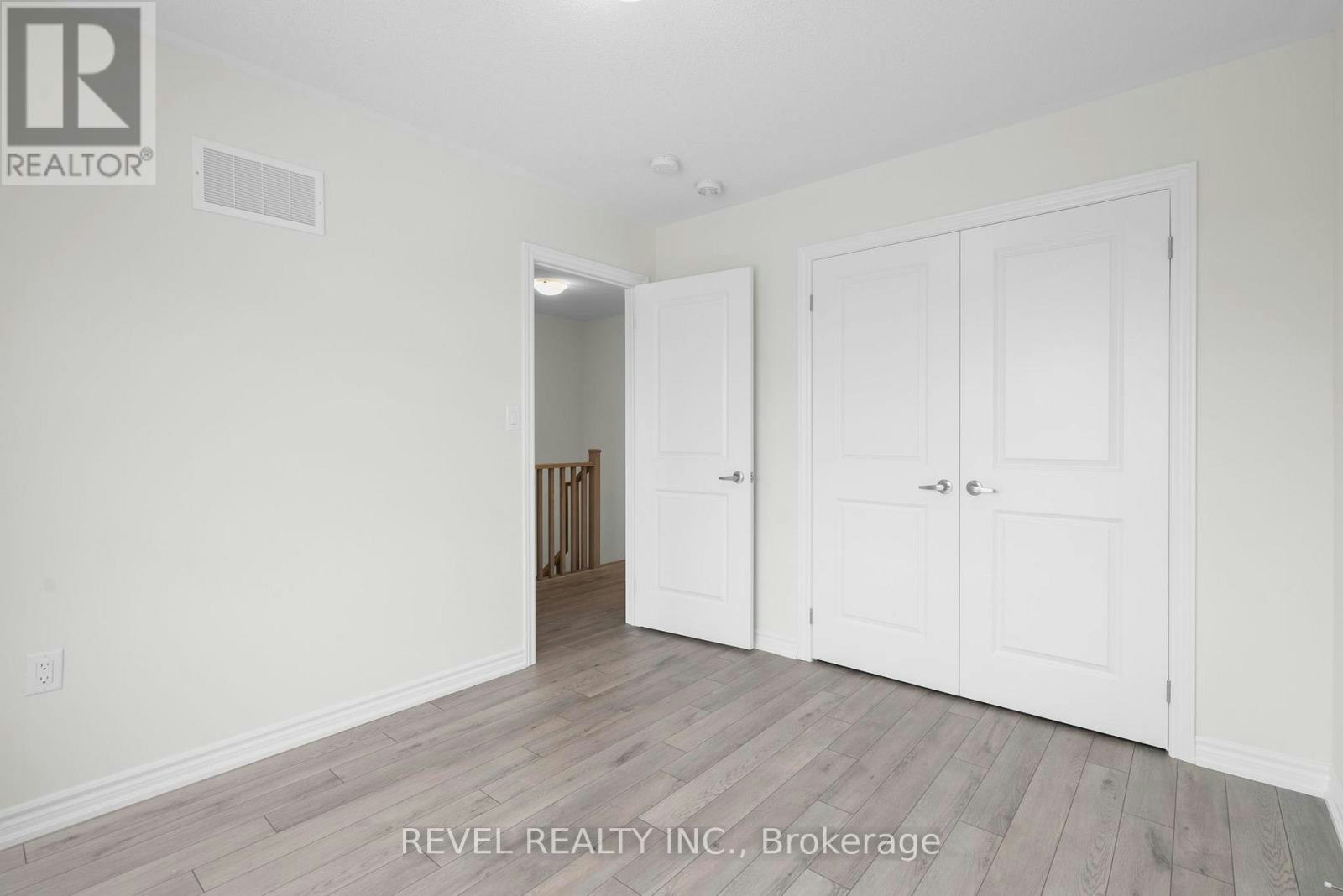 4 Rochester Drive, Barrie, ON, L9J 0J9 - 14