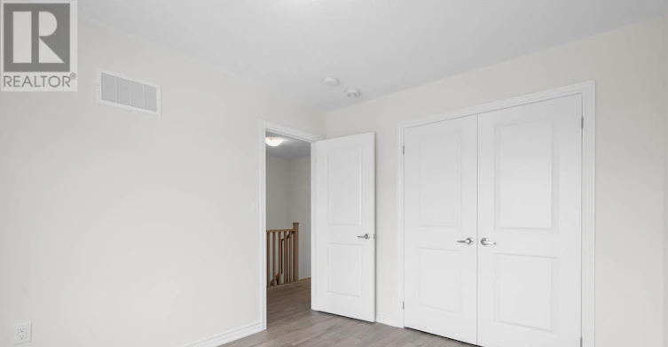 4 Rochester Drive, Barrie, ON, L9J 0J9 - 14