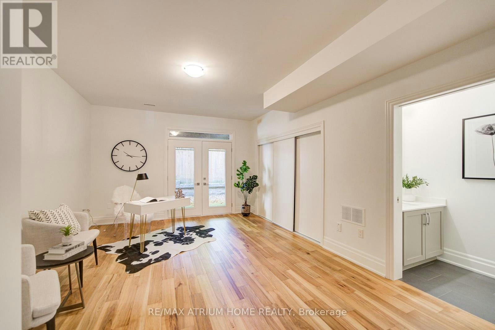 2-111 Wilson Street E, Hamilton, ON, L9B 2G7 - 4