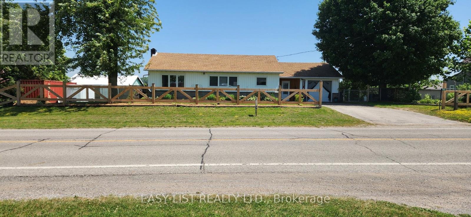 700 Norfolk County 28 Road, Norfolk County, ON, N0E 1G0