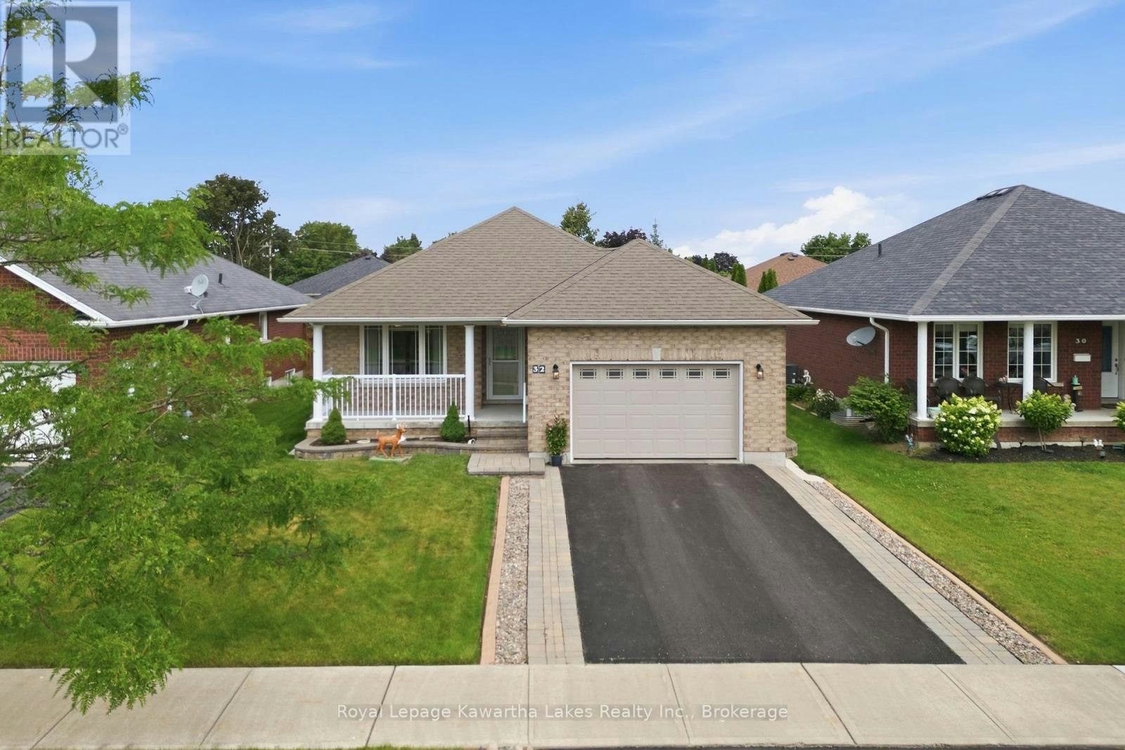 32 Gee Crescent, Kawartha Lakes, ON, K9V 6G4