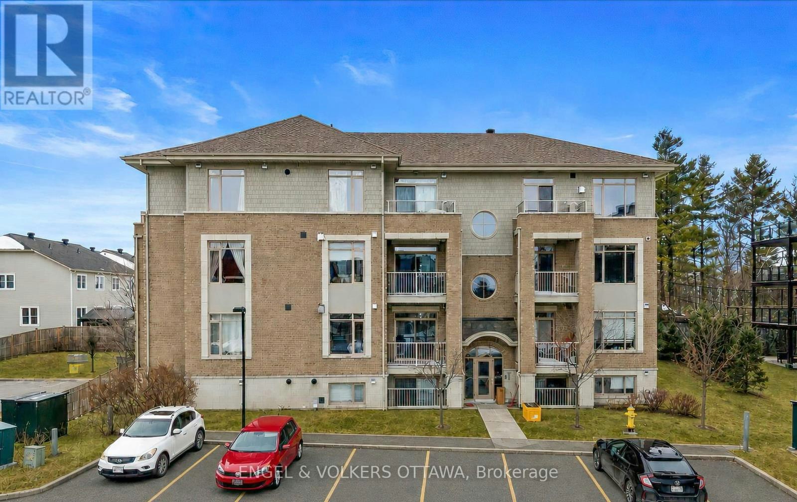 1-25 Earlton Private, Ottawa, ON, K2T 0C6