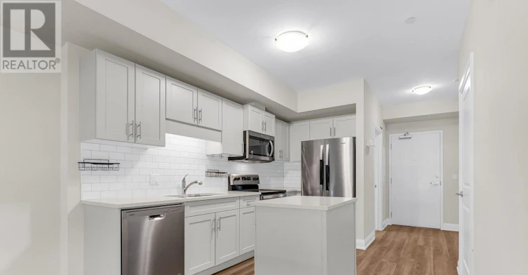102-118 Summerside Boulevard, Pelham, ON, L3E 0C1 - 2