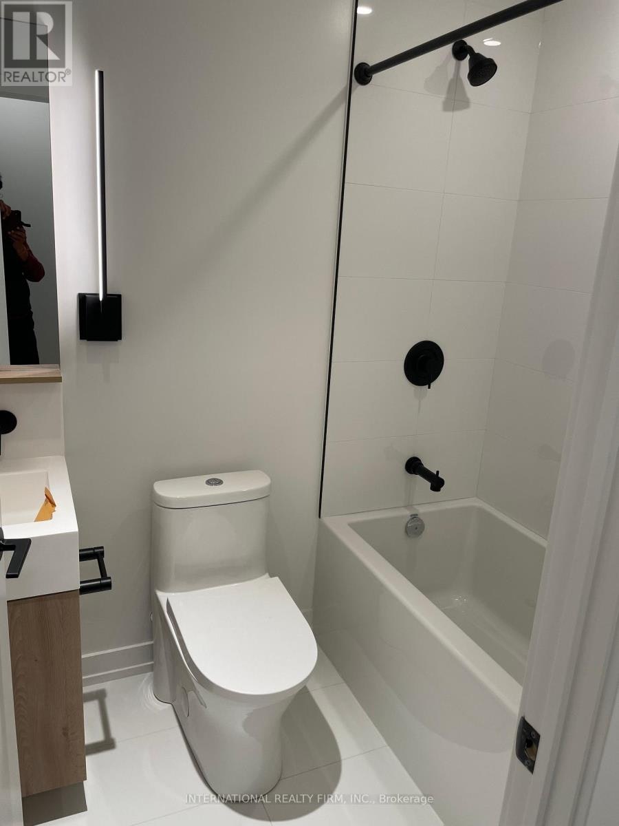 1406S-127 Broadway Avenue, Toronto, ON, M4P 1V4 - 11