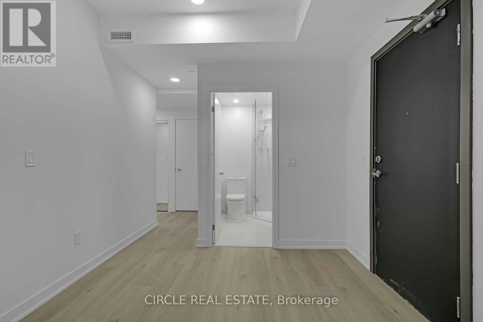 701-1 Cardiff Road, Toronto, ON, M4P 0G2 - 8