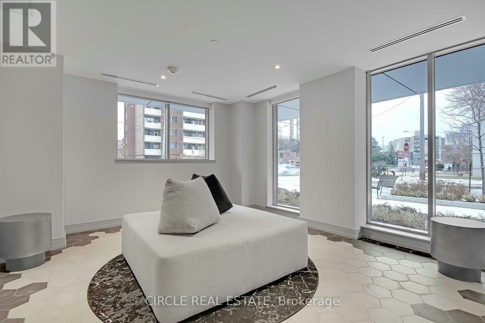 701-1 Cardiff Road, Toronto, ON, M4P 0G2 - 2