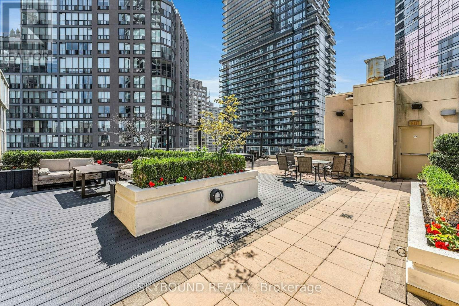 505-11 St Joseph Street, Toronto, ON, M4Y 1J8 - 26